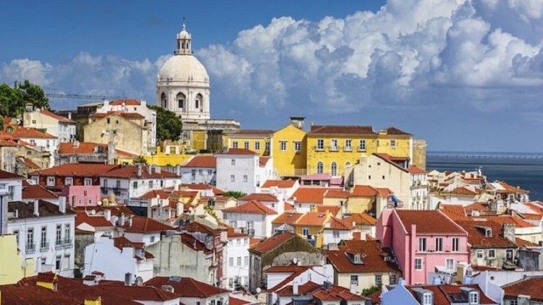 lisboa-alfama-bairro-1 (002).jpg